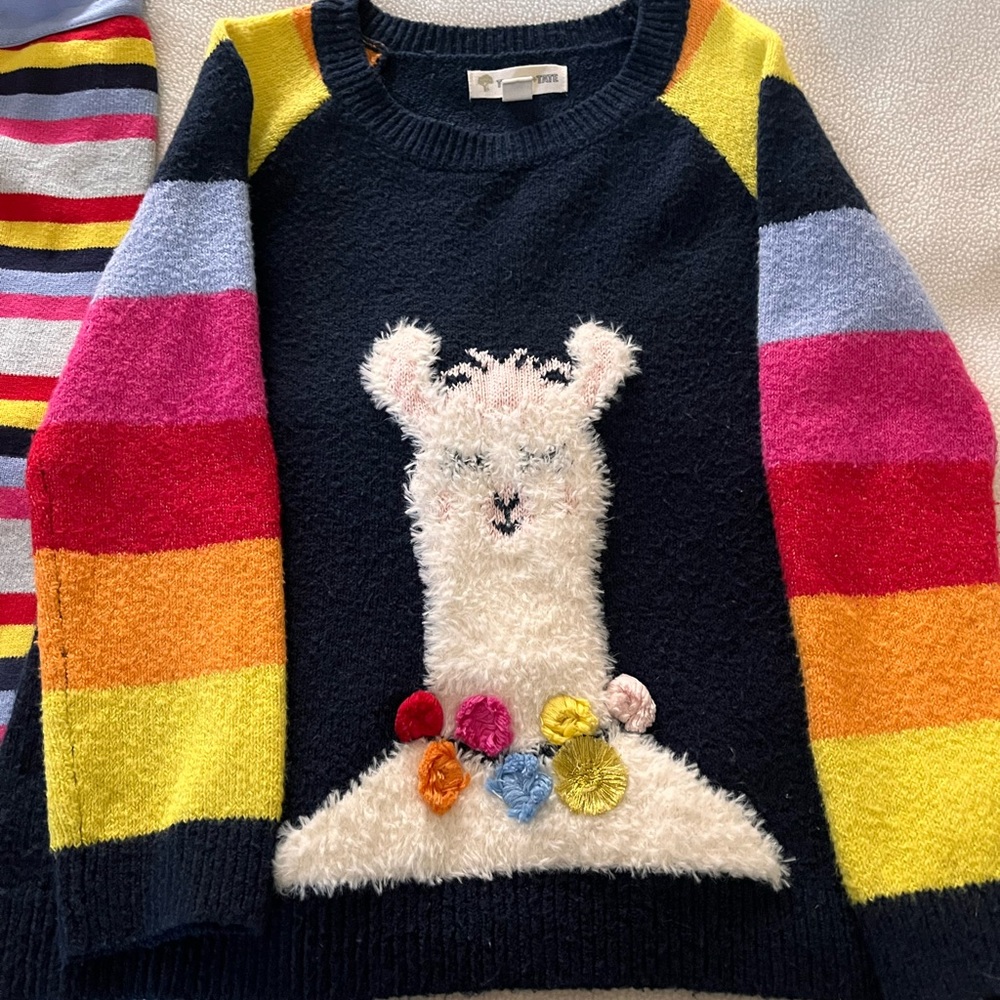 Cute matching set with fuzzy llama